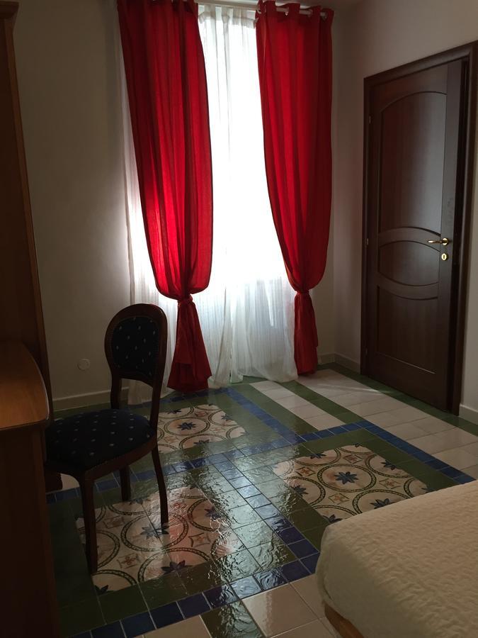 Bed and Breakfast Via Roma 205 Рионеро-ин-Вультуре Экстерьер фото